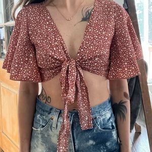 Crop top floral flowy shirt